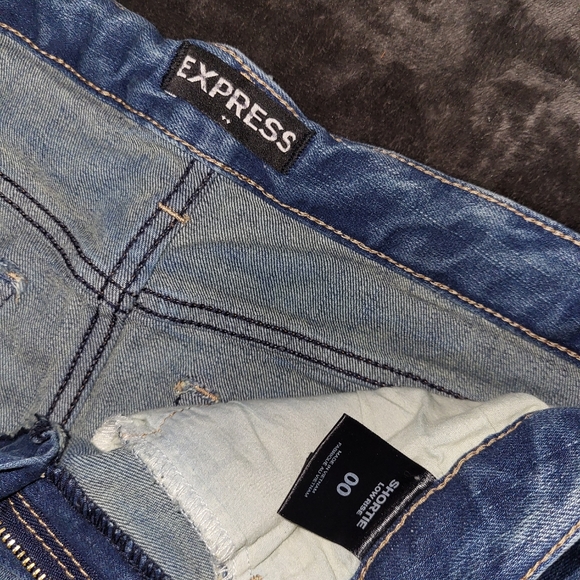 Express Jean shorts - Picture 3 of 3